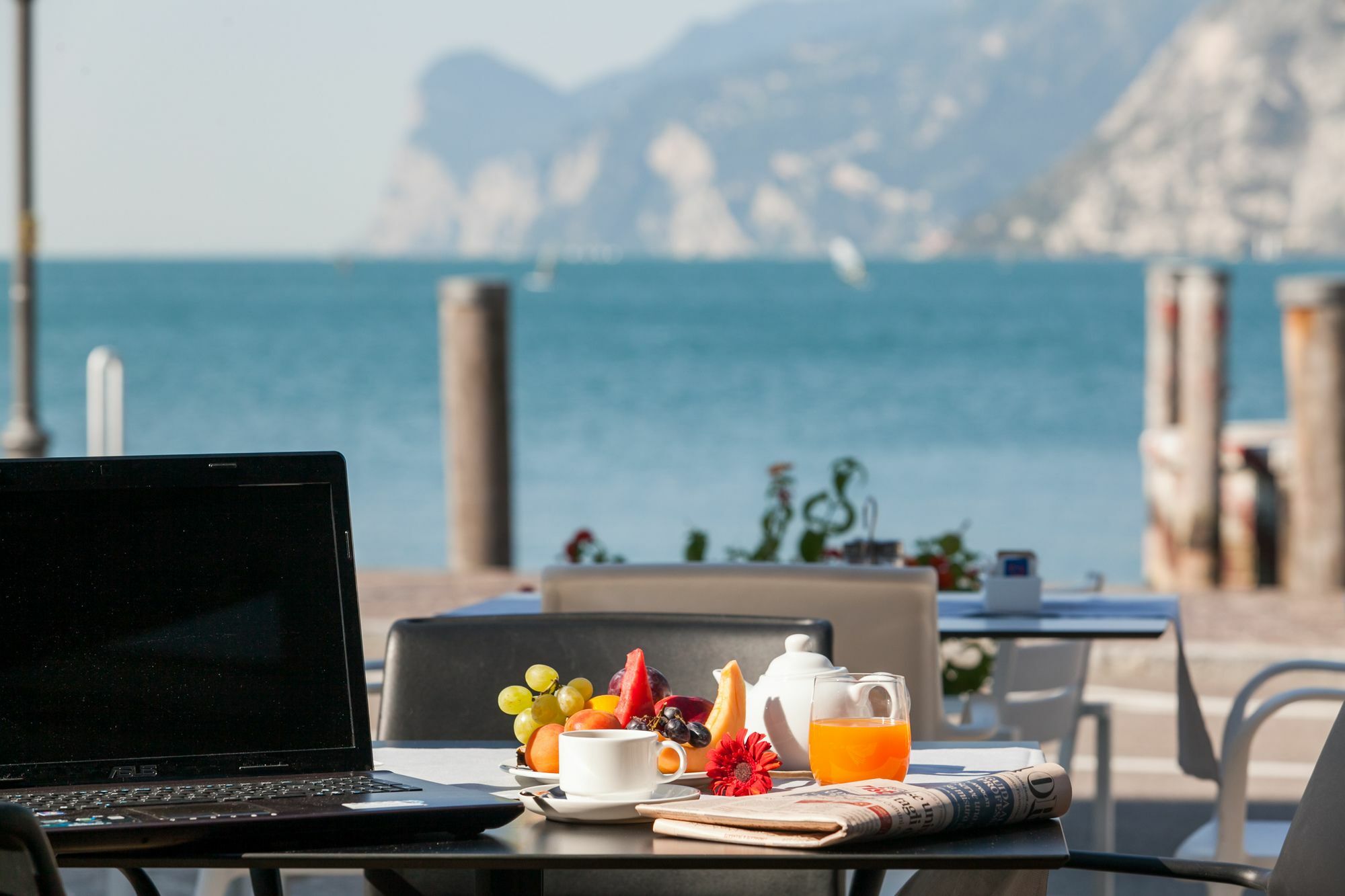 Hotel Lago Di Garda Nago Екстериор снимка