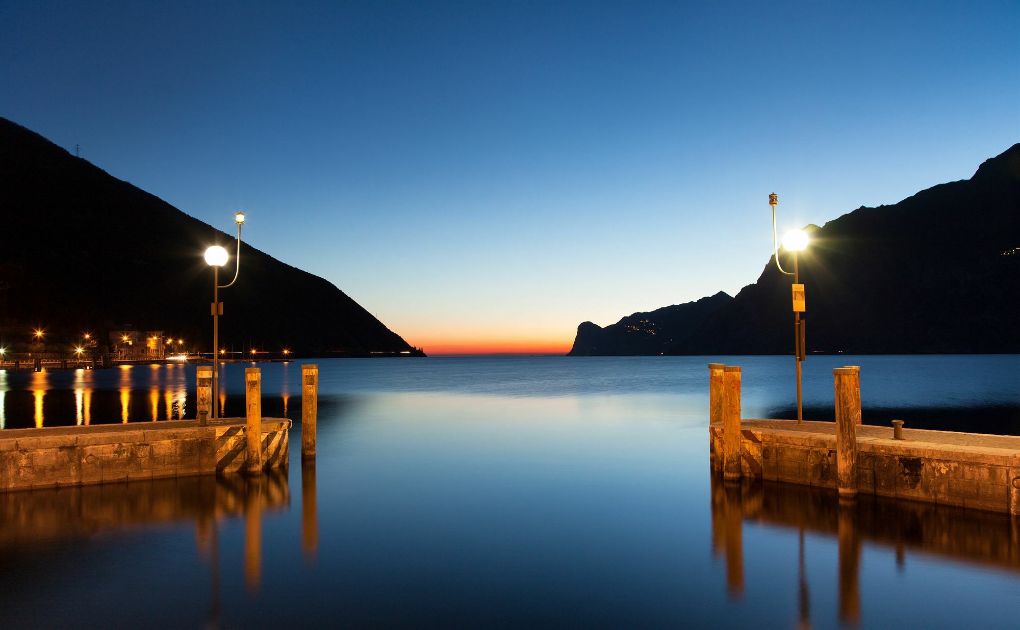 Hotel Lago Di Garda Nago Екстериор снимка